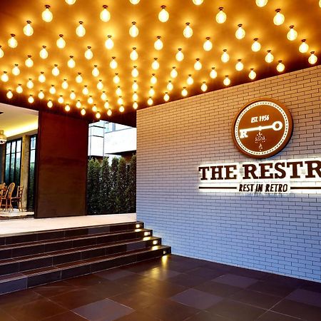 Hôtel The Restro à Hua Hin Extérieur photo
